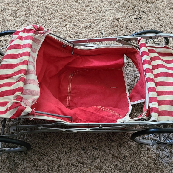 Vintage 1960's doll buggy. - Picture 4 of 5
